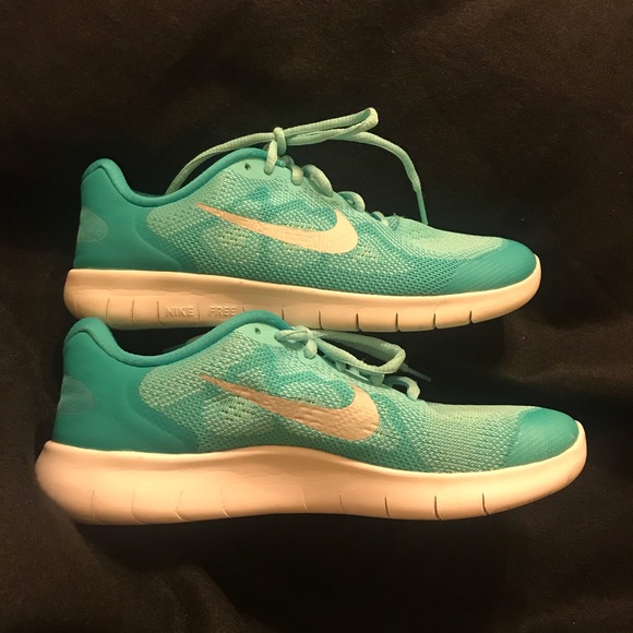 Girls Nike Free Running Shoes - Picture 6 of 7